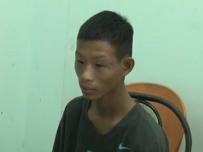 Bắt thanh niên trộm xe buýt