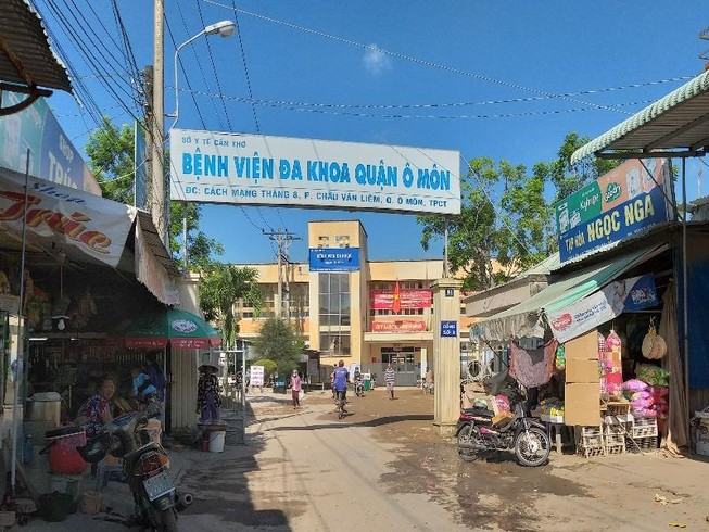 Sở Y tế Cần Thơ chỉ đạo khẩn vụ bảo vệ thay bác sĩ khám mắt