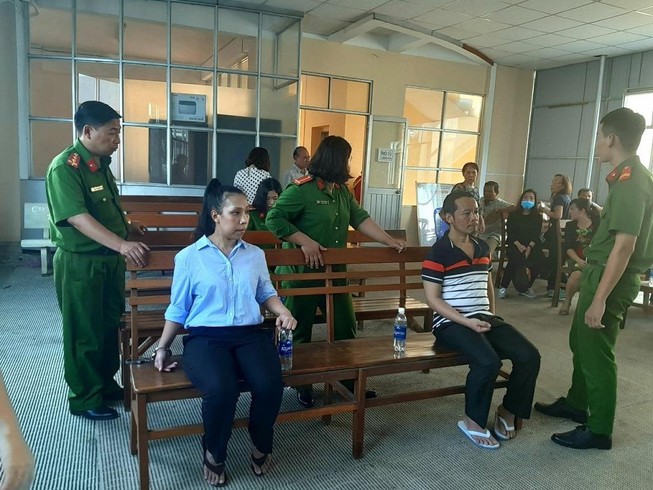 Cựu nữ phóng viên 'vòi' tiền gỡ bài bị đề nghị đến 10 năm tù