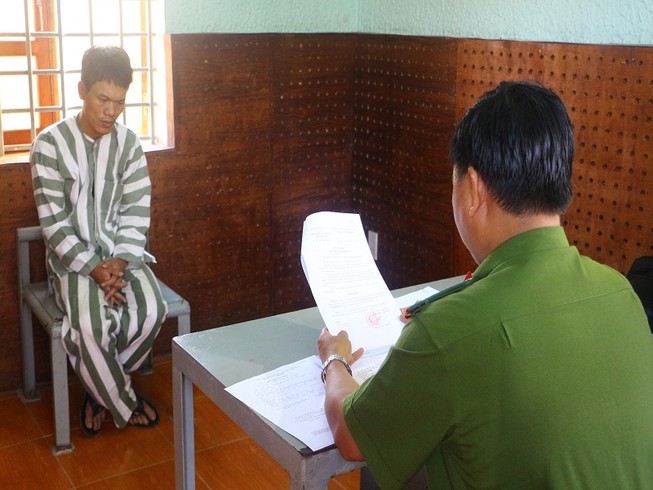Truy bắt thêm 2 nghi phạm trộm 8 tỉ ở Vĩnh Long