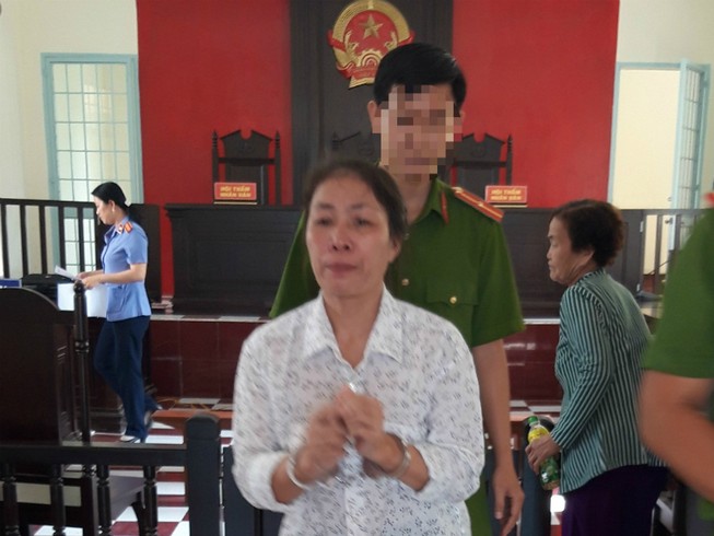 Liên tục trộm vặt, 'nữ quái' phải vào tù