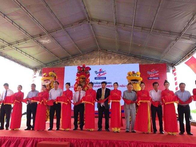 Khánh thành nhà máy nước giải khát lớn nhất ĐBSCL
