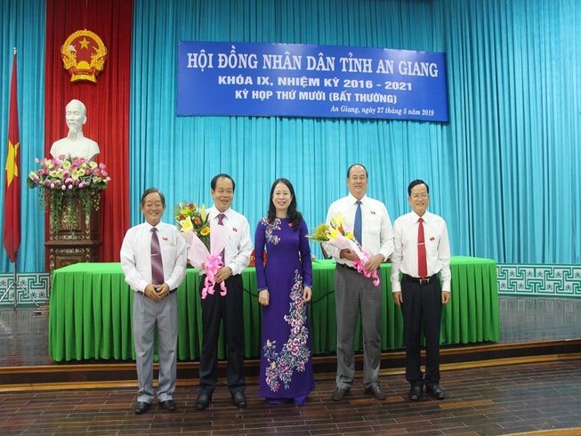 Tân Chủ tịch An Giang là tiến sĩ Giáo dục học