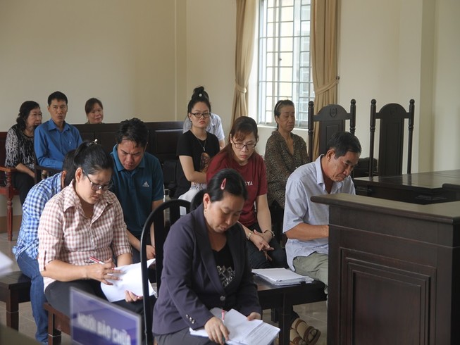 Cựu trưởng phòng Nông nghiệp bị phạt 6,5 năm tù