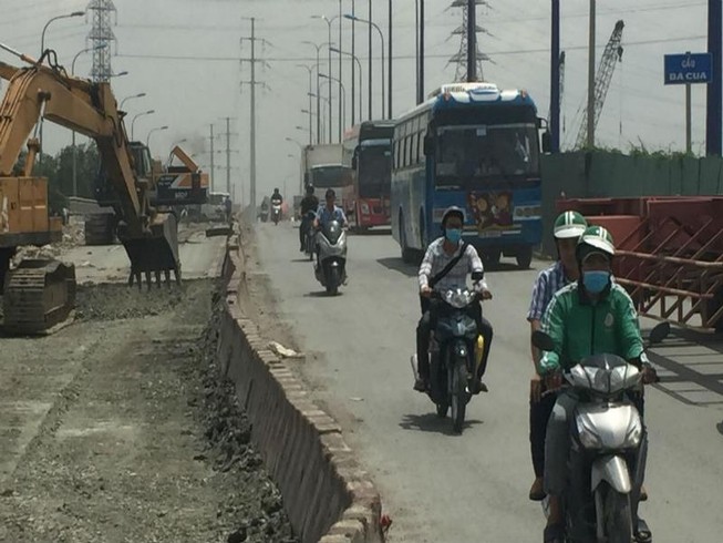 Gấp rút hoàn thiện cầu, đường nối thông quận 2 với quận 9