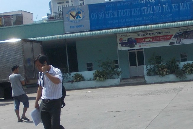 Sẽ kiểm định khói mô tô, xe máy