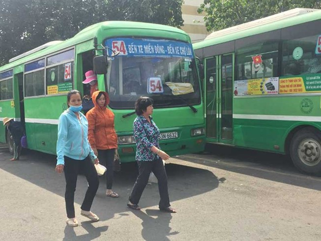 Nguy cơ xe buýt ngưng chạy vì tiền trợ giá chậm, thấp