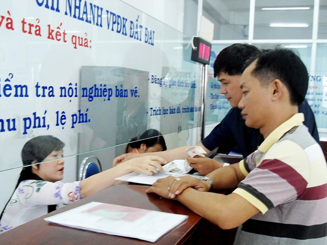 Vẫn quá ít người dân nộp hồ sơ trực tuyến tại nhà