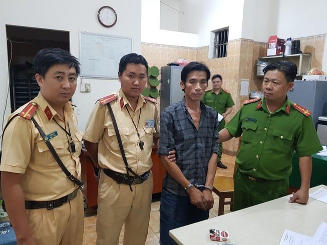 1 phụ nữ chạy bộ theo kẻ trộm xe ở quận Bình Tân