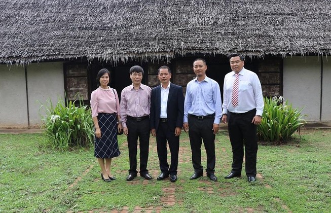 Xúc động khi thấy kiều bào học tiếng Việt trên đất Thái