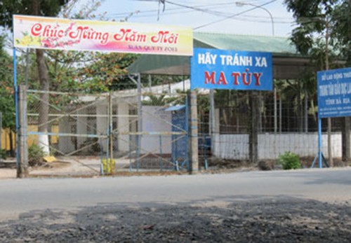 Hàng trăm học viên cai nghiện bỏ trốn trong đêm