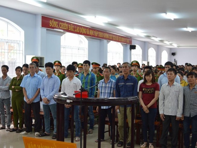 Tuyên án vụ tổ chức đánh bạc, đánh bạc với quy mô khủng