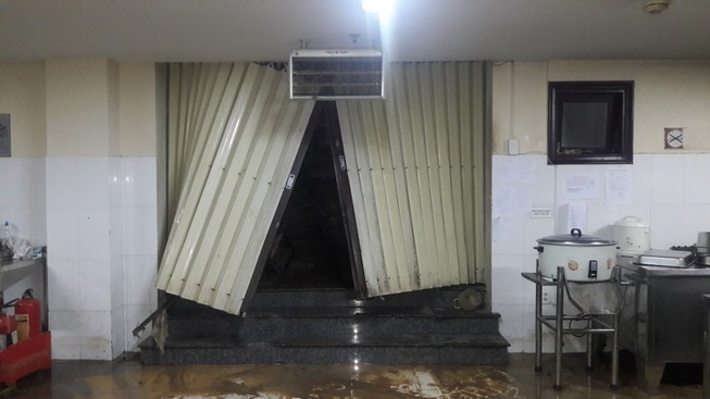 Đất đá sạt lở đổ ập xuống khách sạn ở Vũng Tàu