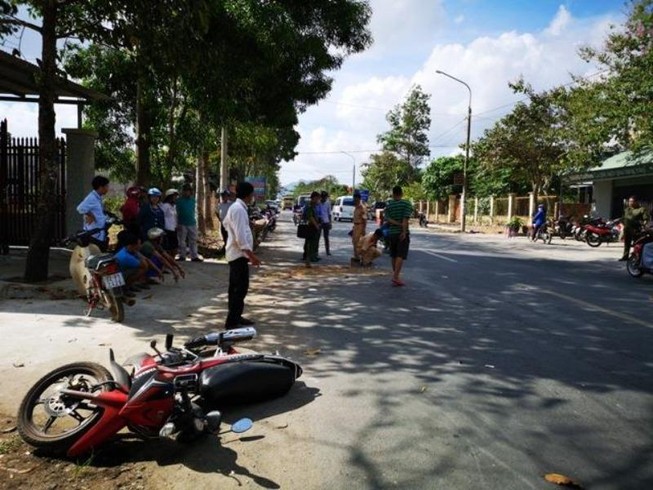 Nghi thắng gấp, người phụ nữ chết thảm dưới bánh ô tô tải