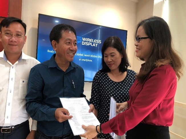 Công bố quyết định thành lập 12 văn phòng công chứng
