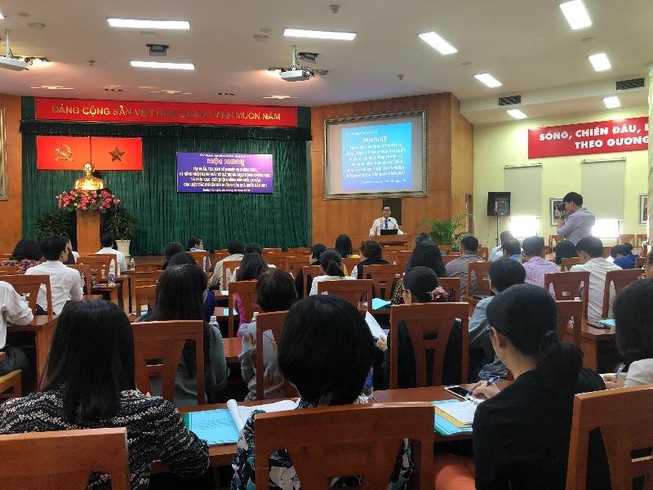 Tập huấn nhận diện giấy tờ giả