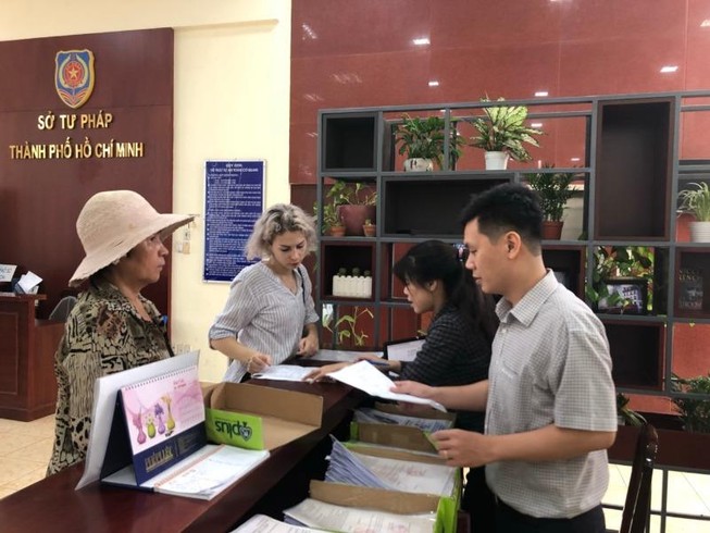 Tư pháp TP làm việc nghiêm túc buổi sáng cuối năm