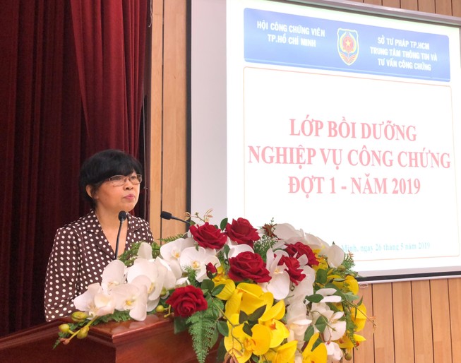 Bồi dưỡng nghiệp vụ công chứng cho hơn 500 người