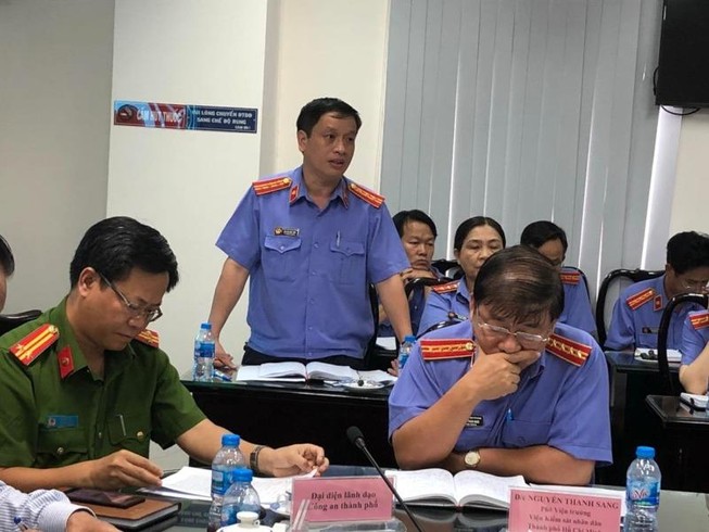 129 vụ án hành chính nhưng chỉ có một chủ tịch quận ra tòa