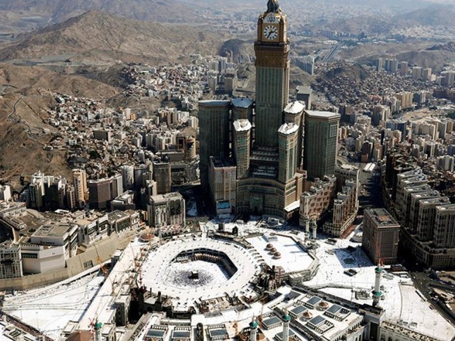 Saudi Arabia đánh chặn tên lửa bắn thánh địa Mecca