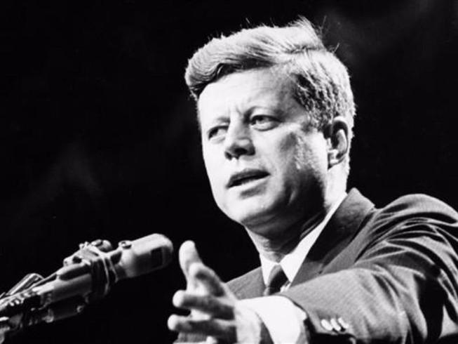 Ông Trump cho công bố hồ sơ mật vụ ám sát TT Kennedy