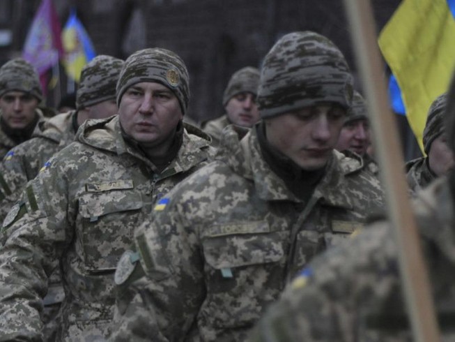Quân đội Ukraine vào tình trạng báo động tác chiến toàn diện
