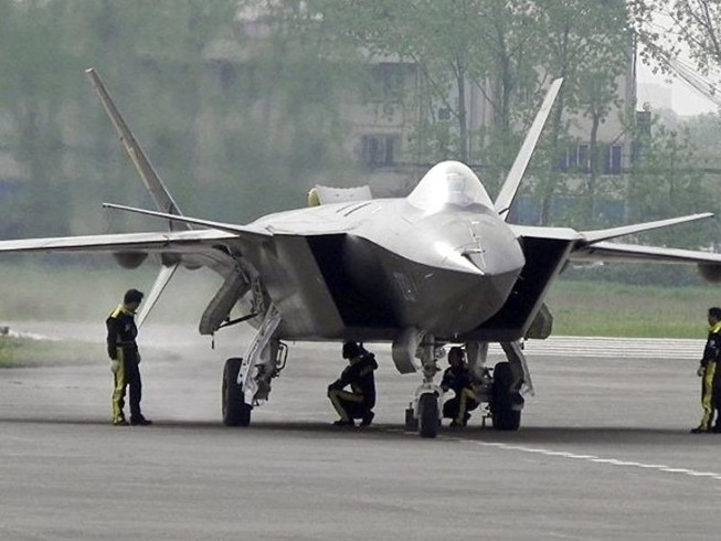 Thực hư vụ tiêm kích J-20 Trung Quốc xuất hiện ở căn cứ Mỹ