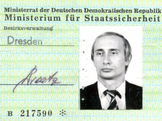 Tìm thấy thẻ điệp viên Stasi của ông Putin ở Đức