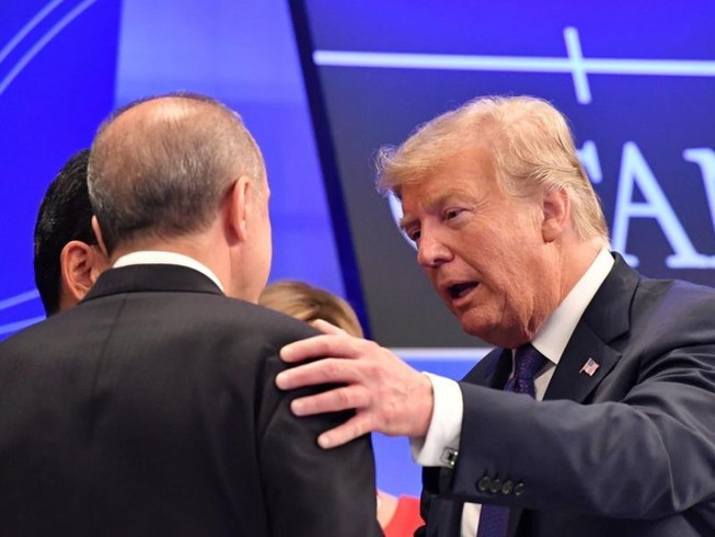 Ông Trump dọa 'tàn phá' kinh tế Thổ Nhĩ Kỳ