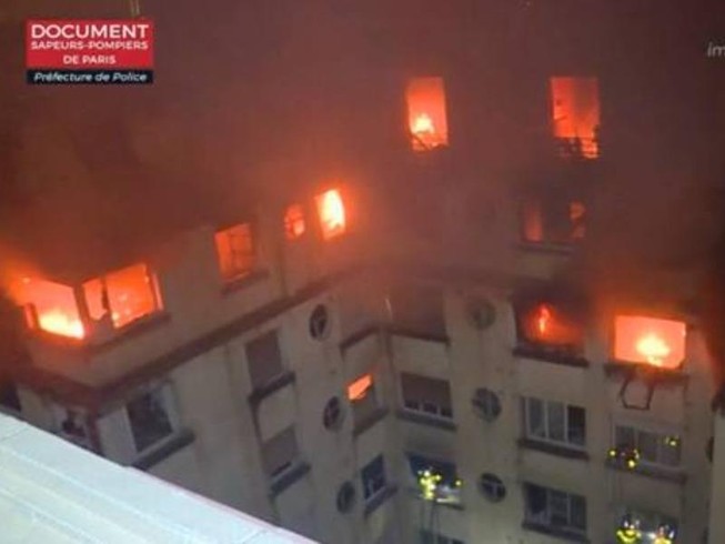 Cháy tòa nhà 8 tầng tại Paris, 7 người thiệt mạng