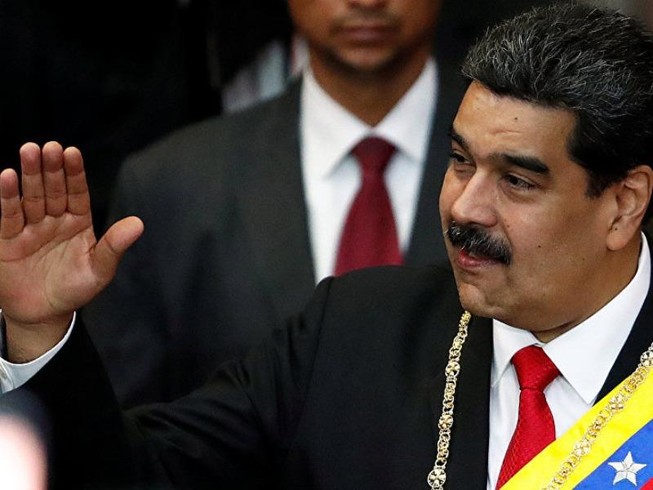 Phe đối lập âm mưu lật đổ Tổng thống Maduro trong vòng 24 giờ