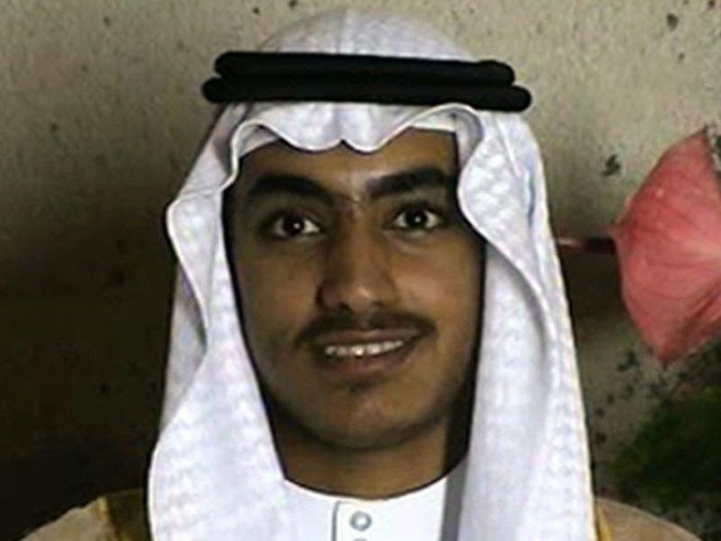 Saudi Arabia tước quốc tịch con trai Osama bin Laden