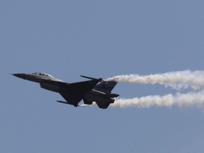 Mỹ vào cuộc vụ Pakistan triển khai F-16 không kích Ấn Độ