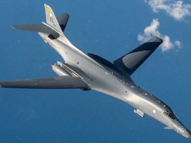 Mỹ lại đắp chiếu toàn bộ oanh tạc cơ B-1B vì lỗi 'động trời'