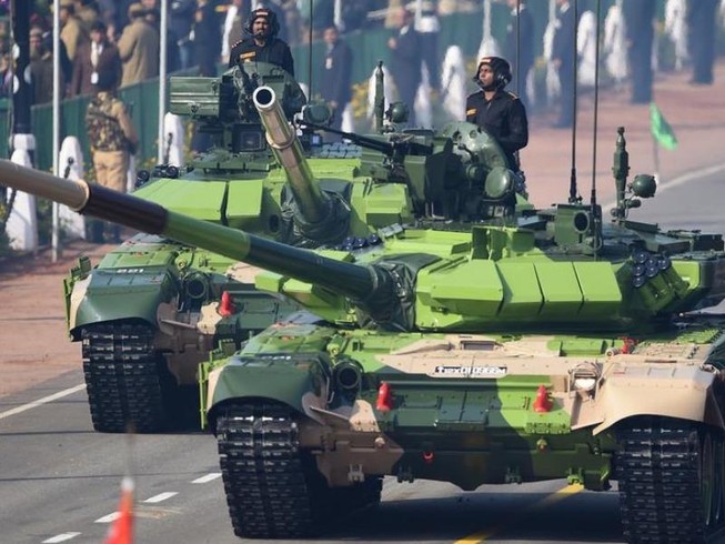 Ấn Độ tính mua gần 500 xe tăng chủ chiến T-90 của Nga