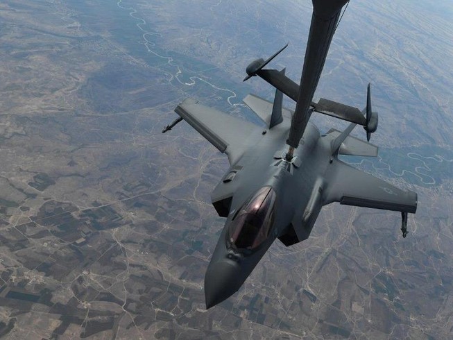 Lo Boeing phổng tay trên, Lockheed Martin bán rẻ F-35A cho Mỹ