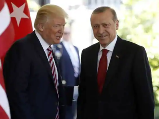 Ông Trump tung đòn trừng phạt Thổ Nhĩ Kỳ vì mua S-400
