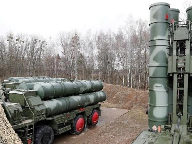 Mỹ cảnh báo Ấn Độ không mua S-400 trước khi ông Pompeo sang