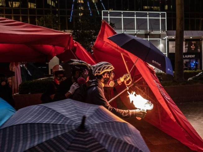 Trung Quốc dọa trả đũa nếu ông Trump ký dự luật về Hong Kong