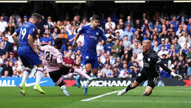 Hòa thất vọng Leicester City, Chelsea lâm nguy