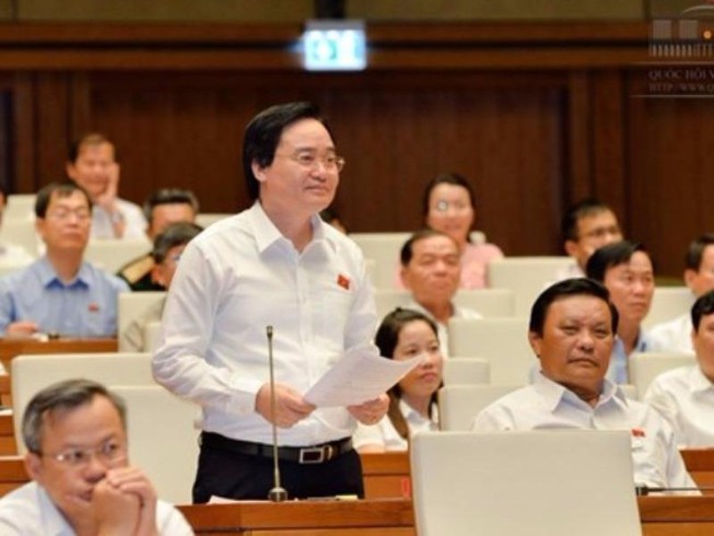 Trình phương án lùi triển khai sách giáo khoa mới