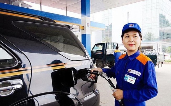 Xả mạnh quỹ bình ổn để giữ giá xăng dầu