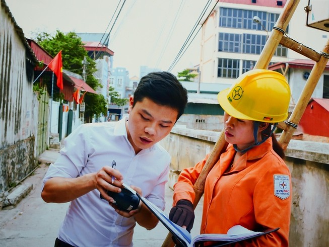 Đề xuất giảm bậc thang giá điện sinh hoạt