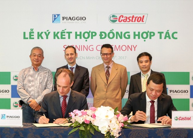 Tập đoàn Piaggio chọn Castrol cung cấp toàn bộ dầu nhớt
