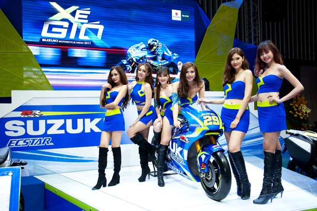 Ba mẫu mô tô cỡ nhỏ Suzuki 'xé gió' cho người mê tốc độ