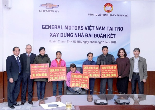 GM Việt Nam trao học bổng Chevrolet chào năm mới