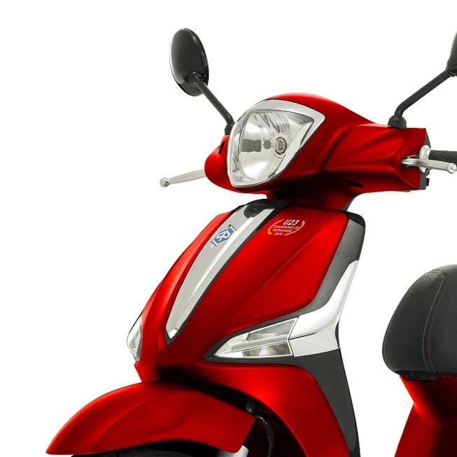 Piaggio ra mắt phiên bản giới hạn Liberty U-23