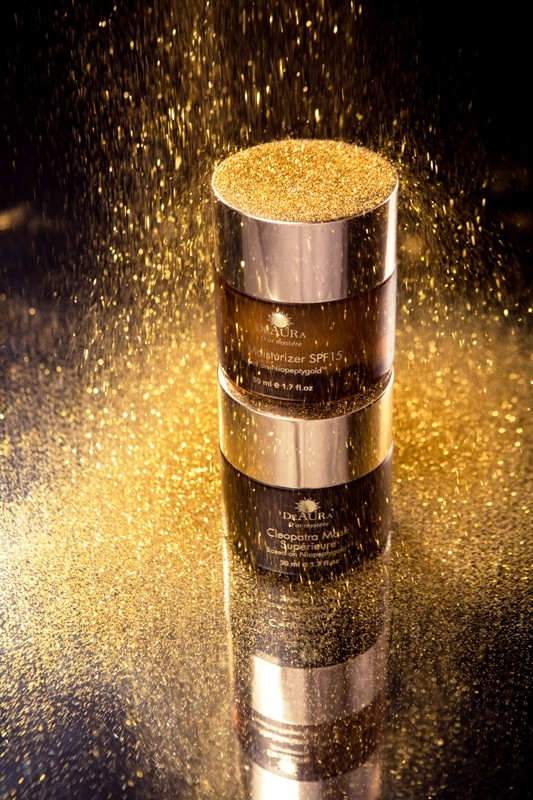 Vàng 24k: hàng vệ binh đánh bại nếp nhăn