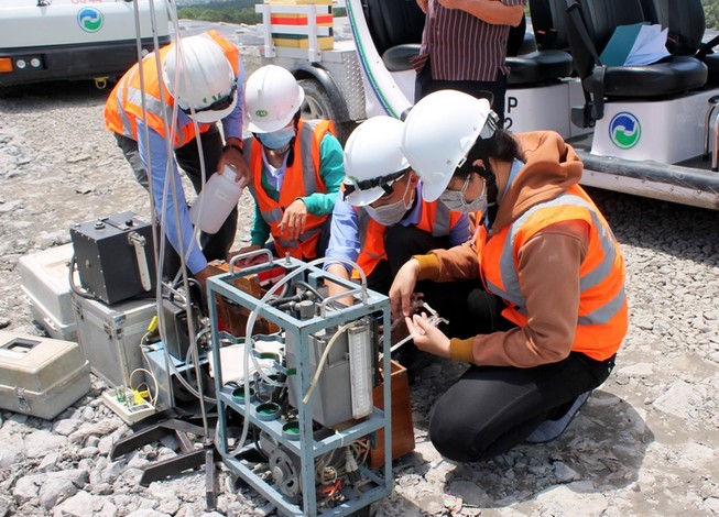VWS thử nghiệm chế phẩm khử mùi không khí từ quả bơ