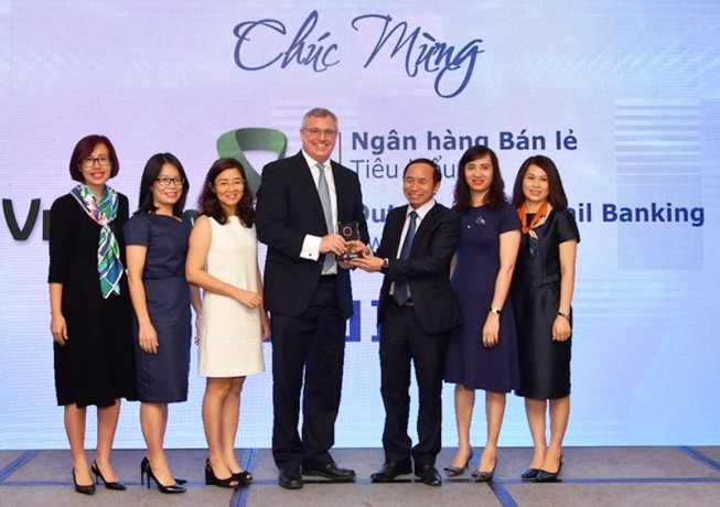 Vietcombank nhận giải thưởng “Ngân hàng bán lẻ tiêu biểu 2018”
